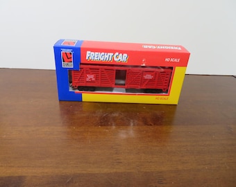 F 299 HO Life-Like SLXS 72221 Cattle Car With Sliding Doors Well Weighted - Brand New Old Stock