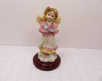 MH 210 House of Lloyd 1998 Caring Angel Figurine "Christmas Around The World" - Excellent Condition - No Chips Or Cracks