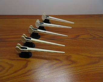 T 810 Lionel O Gauge Vintage Post War 1950's Plastic Manual Up & Down Crossing Gates Excellent Clean Condition Set Of (5)