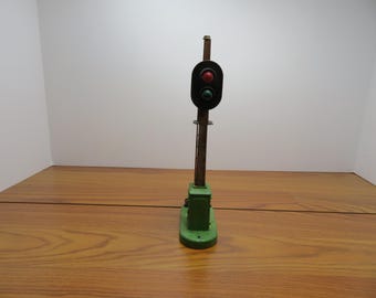 T 804 O Gauge Lionel Vintage Post War 1950's #153 Block Signal Tested Works Great - Nice Condition For Its Age