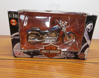 T 837 Maisto Die Cast 1998 FXSTS Softail Springer Brand New Old Stock