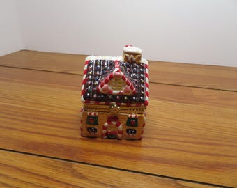T 598 Vintage 1970 Christmas Ceramic/Porcelain Gingerbread Music Box With Moving Ice Skaters When Lid Is Opened - Wind Up No Cracks/Chips