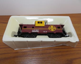 T 998 HO Bachmann 1990 Santa Fe ATSF #999620 Caboose With Wide View Well Weighted - Brand New Old Stock