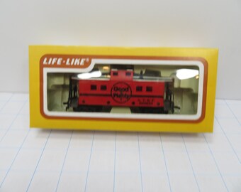 H 371  HO Life-Like Good & Plenty Caboose 999850 Brand New Vintage 1999