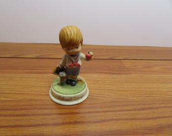 T 669 Vintage Avon 1986 Joan Walsh Anglund Schools Day's Hand Painted Porcelain No Chips Or Cracks
