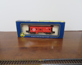 F 242 HO AHM Vintage ATSF 999056 Wide Vision Caboose 1979 In Original Box Brand New Old Stock