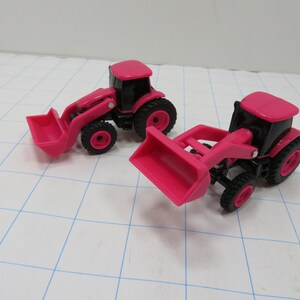 H 487 New Holland Loaders - Brand New Old Stock (2)
