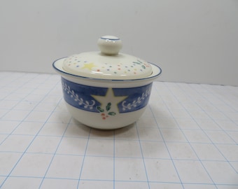 MH 511 Epoch Noritake 4" Christmas Covered Sugar Bowl With Lid 642J Like New Vintage