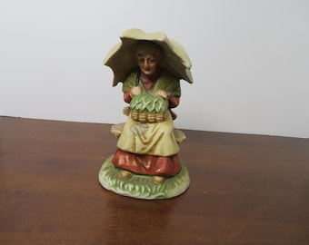 F 219 Vintage Capodimonte 1980 Porcelain Old Woman Figurine - Hand Painted Nom Chips Or Cracks