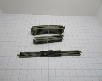 P 297 N Gauge Bachmann EZ Track Nickel Silver 11 1/4 Curves (7) Straights (4) And (1) Terminal Track Brand New Old Stock