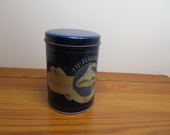 T 703 Vintage 1980's Hershey's Kisses Tin With Lamp Post Story Of Back Of Tin  - Excellent Condition