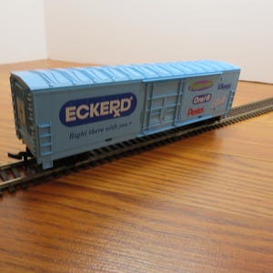 T 434 HO Mehano IHC Eckerd Kleenex Box Car 2001 Brand New Old Stock