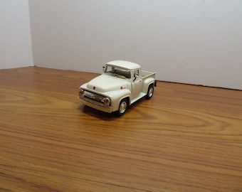 T 38 Die Cast 1956 Ford F-100 White 5" Pull Back - Doors & Tail Gate Open New Old Stock