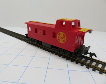 H 10  Ho Santa Fe A.T.S.F. Caboose 3851