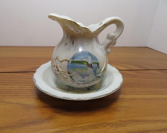 F 161 Vintage 1980 Niagara Falls Canada Ceramic Souvenir Creamer & Plate With Beautiful Graphic's No Cracks Or Chips