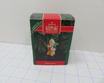 H 384  Hallmark Keepsake Christmas Ornament Honest George 1992 American Commemorative Brand New