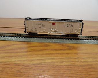 H 868 N Gauge Bachmann 2006 Lehigh Valley 7120 Box Car - Brand New Old Stock