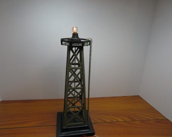 F 231 Marx Vintage Beacon Tower With Dimple Bulb 1960 Excellent Condition - Working - Has A Very Small Wire Burn On Base