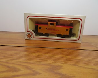 T 930 HO Bachmann 1994 Vintage Union Pacific #25743 Wide View Caboose - Well Weighted- Brand New Old Stock