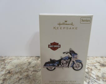 P 329 Vintage Harley Davidson Street Glide FLHX Hallmark Keepsake Ornament Brand New Old Stock