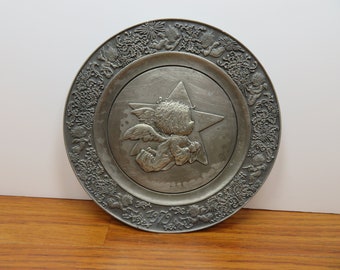 H 691 Little Gallery 6" Pewter Plate Christmas Mary's Angel Vintage Like New