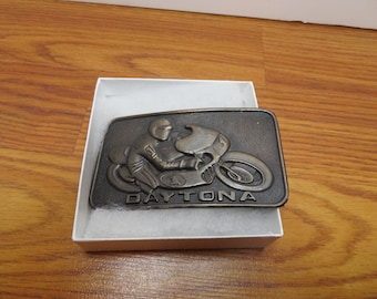 T 340 Daytona 200 Bronze Bel Buckle Florida Speedway Motorcycle Racing Vintage 1970 Excellent Condition