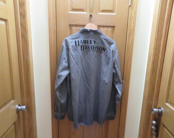 T 766 Harley Davidson 2002 XL Long Sleeve 100% Cotton Dress Shirt With Lots Of Logos Front/Back - Brand New Old Stock