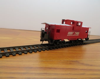 T 4 HO Bachmann Caboose Norfolk Southern Well Weighted New Old Stock