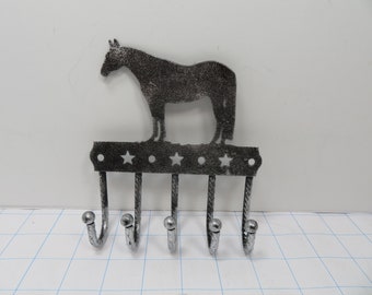 MH 464 Equine Motif Hammered Finish 5 Hook Key/Tack Hook Brand New Silver/ Black