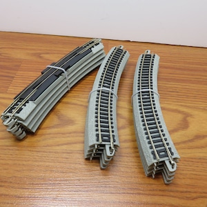 P 268 N Gauge Bachmann EX Track Nickel Silver (12) 11 1/4&quot; R Curves & Includes Terminal Track Brand New Old Stock