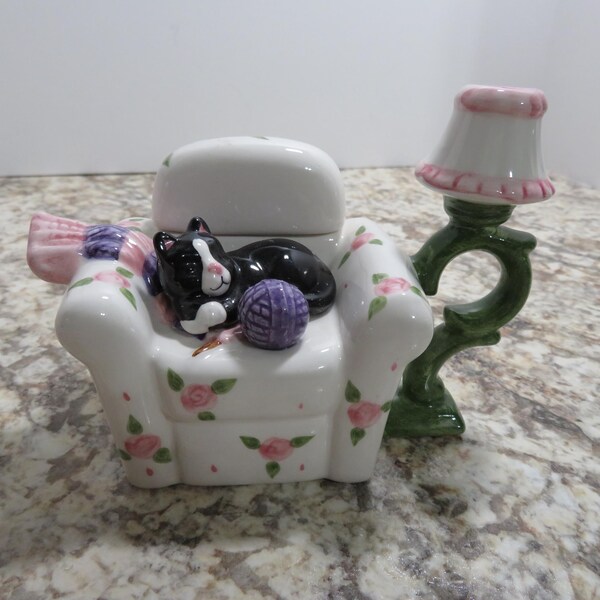 P 331 Vintage World Bazaars 1980 Ceramic Teapot With Tuxedo Cat On Arm Chair With Yarn & Lamp - No Chips Or Cracks - Hand Painted - Mint