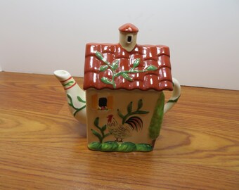T 495 Pfaltzgraff Napoli Rooster pottery Creamer Hand Painted Mint No Cracks Or Chips Brand New Old Stock