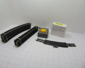 MH 364 HO Mehano IHC Track & Transformer 2001 Vintage Brand New