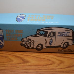 T 507 ERTL Collectibles 1:25 Scale 1951 GMC Delivery Truck Delco Radio Brand 1998 Die Cast Bank Brand New