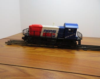 H 874 O/27 K-Line 1993 Rare Pepsi - Cola Diesel (8) Wheel Drive, (2) Motors, Headlight, Die Cast Frame & Railings - Missing Rear Coupler