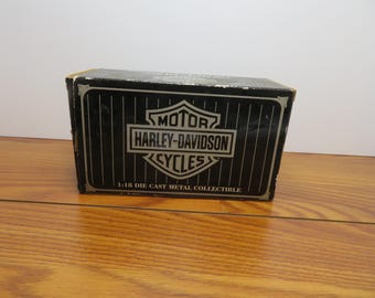 F 158 Vintage Harley Davidson Maisto & Avon 1999 FLSTF Die Cast 1:18 Fat Boy With Certificate - Brand New Old Stock