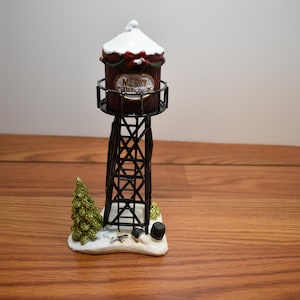 T 571 HO - O Gauge Christmas Water Tower Resin & Metal Brand New Old Stock