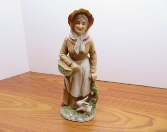 H 763 Homco 8" Porcelain Figurine Of Old Woman #1409 No Chips or Cracks Pre-Owned Vintage