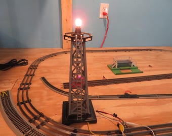 T 798 O/27 Marx Yard Beacon 1950's-1960's Excellent Condition With Blub
