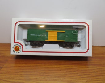 T 117 HO Bachmann Central Pacific 224 Box Car New Old Stock