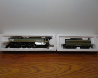 P 250 HO Bachmann 4-8-4 Locomotive 806 With Headlight & Smoke With Union Pacific Tender Brand New Old Stock