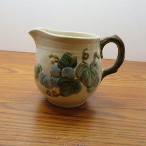 H 674 Metlox Sculptured Grape Creamer Vintage