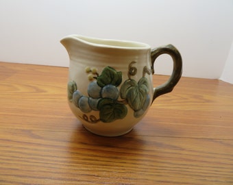 H 674 Metlox Sculptured Grape Creamer Vintage
