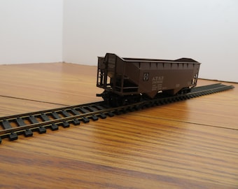 H 752 HO Athearn ATSF 180892 Hopper Vintage Nice Shape