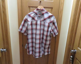 T 765 Harley Davidson Short Sleeve Dress Shirt XL With Metal Buttons, Logos Front/Back 100% Cotton Brand New Old Stock 2006