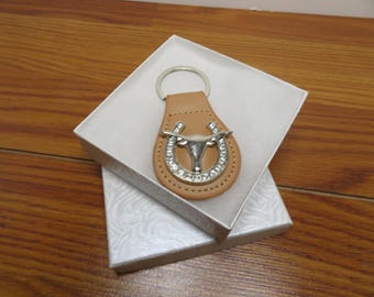 T 833 Longhorn Key Chain With Rhinestone Horseshoe - Quality Leather & Classy Concho - Brand New Old Stock