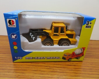 H 610 Die-Cast Truck 8 Grader 1:72 Scale - Brand New Old Stock