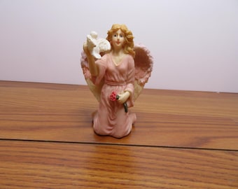 T 782 Vintage 1990's Resin Stone Angel Kneeling With White Dove - No Chips Or Cracks