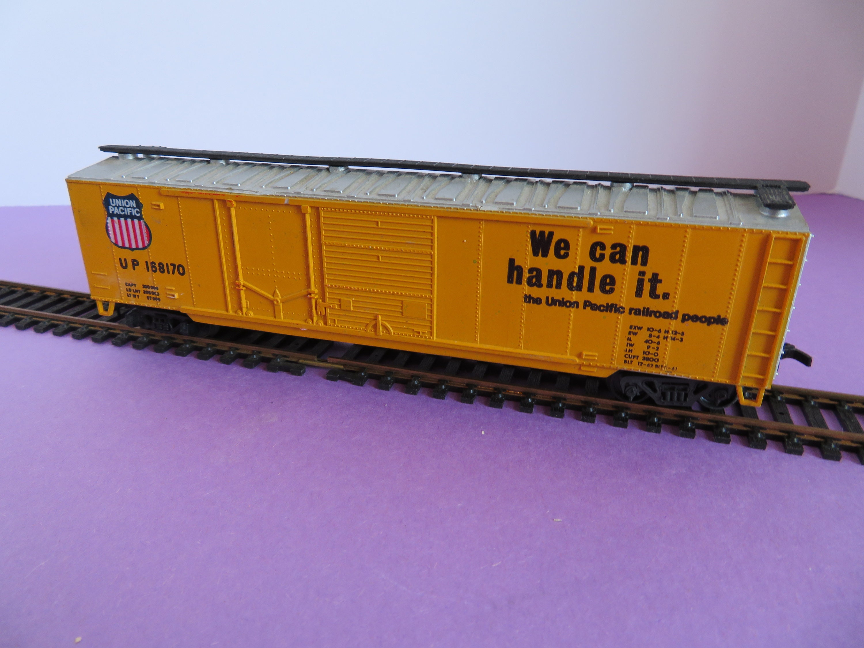 7A Ho Union Pacific UP 168170 Box Car