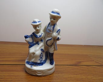 T 781 Rare 1980's Victorian Porcelain Man & Woman Holding Musical Instruments Blue And White - No Chips Or Cracks